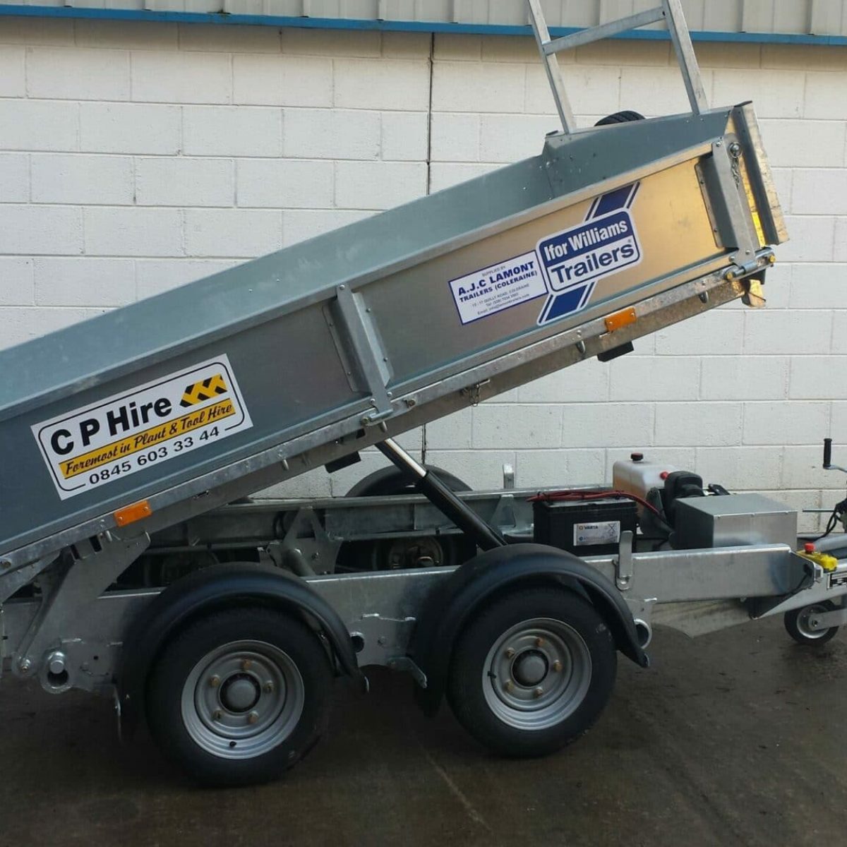 TIPPING TRAILER